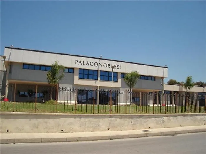 Il Palacongressi passa all'Ente Parco