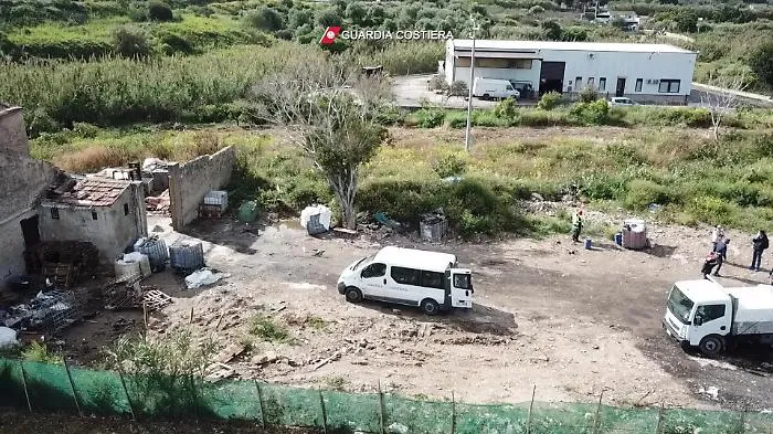 150094521-SequestrocasalePalermo23aprile2021mp4_1620740017477