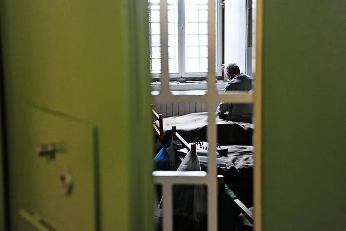 CARCERI: OPG MONTELUPO, 'I PAZZI SONO FUORI'