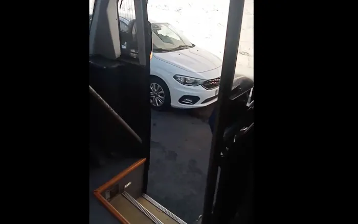 Autobus Ast