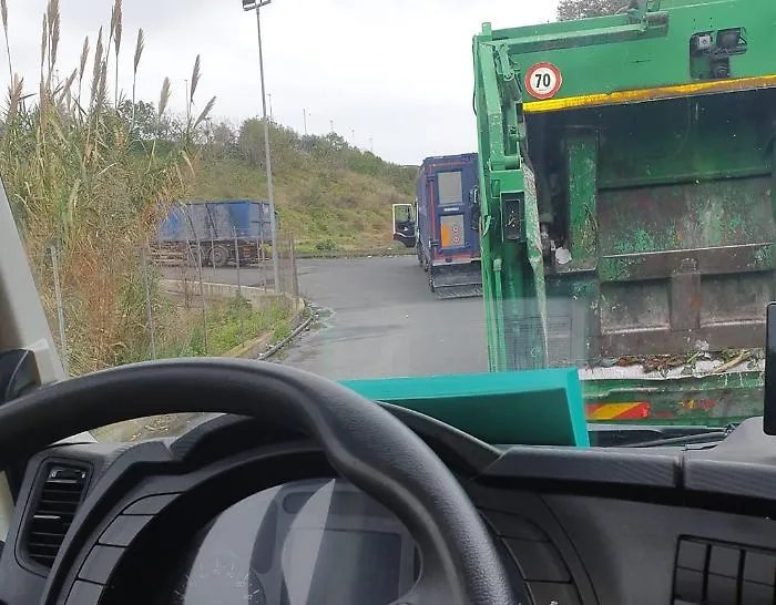 Camion e rifiuti