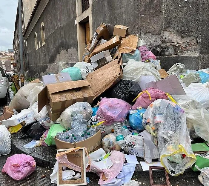 Discarica a Catania