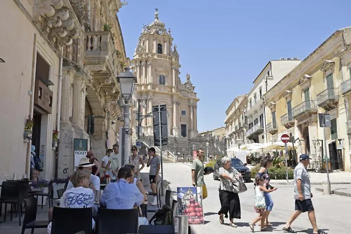 turisti ibla (2)