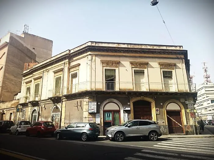 palazzo novecento abbattimento via cifali via franchetti