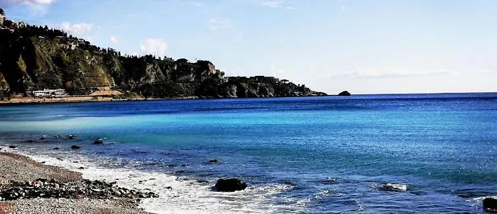 taormina porticciolo turistico villagonia