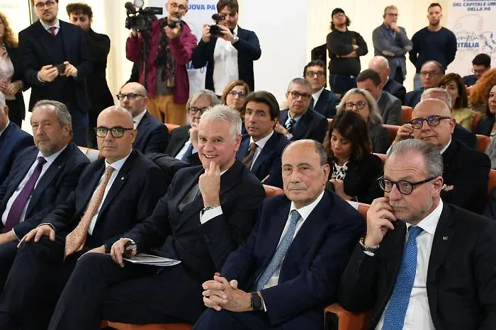 L'incontro a Palermo: &laquo;Facciamo semplice l&rsquo;Italia. PArola ai territori&raquo;