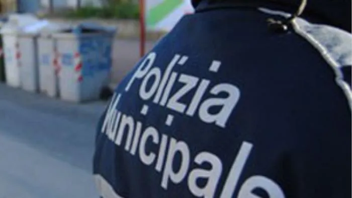 rifiuti vigili urbani