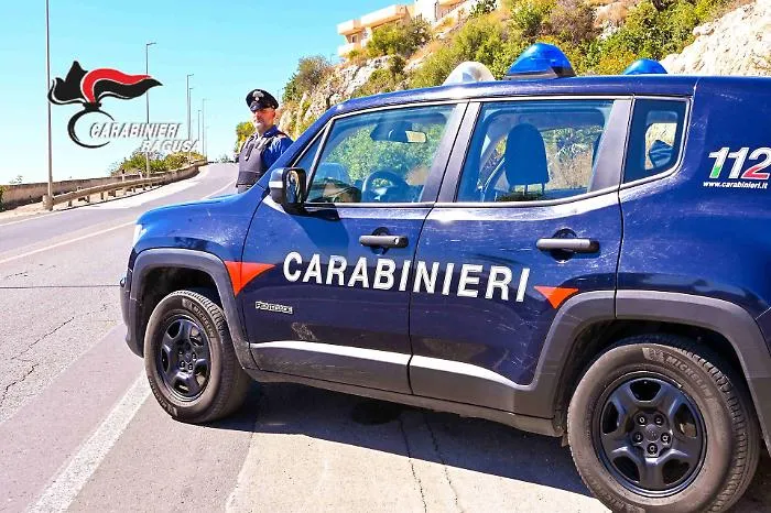 Ispica, incendia auto in strada: denunciato