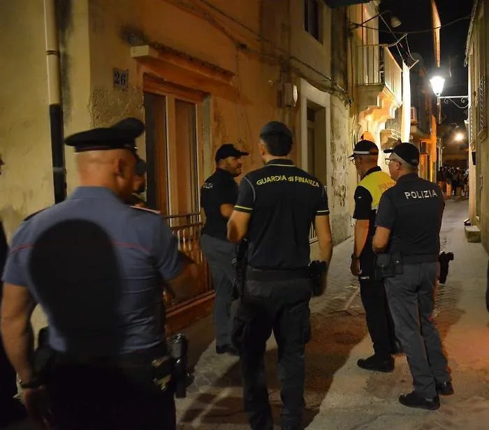 Modica e la sicurezza in centro storico, identificate 450 persone
