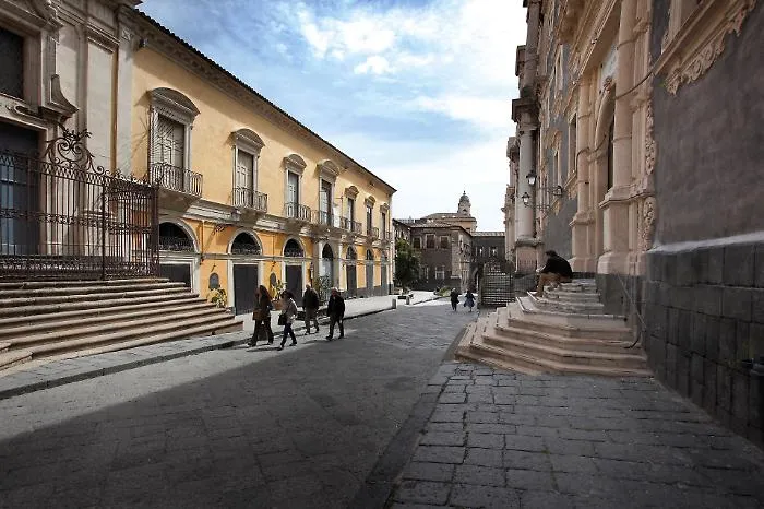 via dei crociferi &copy;Carmelo Bongiorno