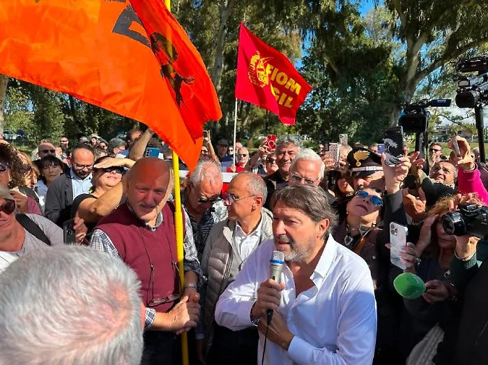 Attentato a Sigfrido Ranucci, il giornalista: &laquo;Non credo a mandanti politici&raquo;