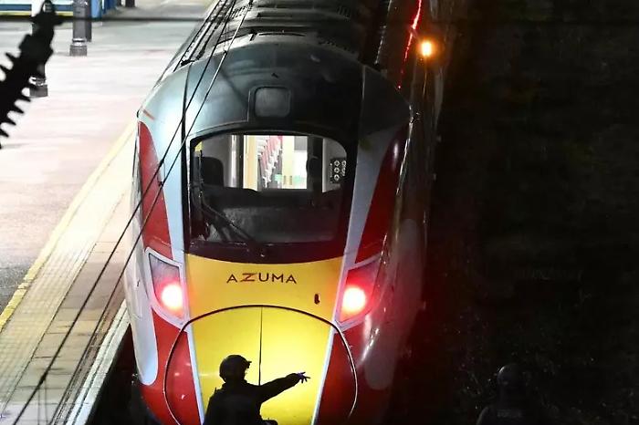 Accoltellamento sul treno Doncaster&ndash;Londra, esclusa la matrice terroristica: 11 feriti, due in pericolo di vita