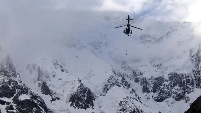 Due alpinisti italiani dispersi sul monte Panbari: ricerche in corso dopo il ciclone Montha