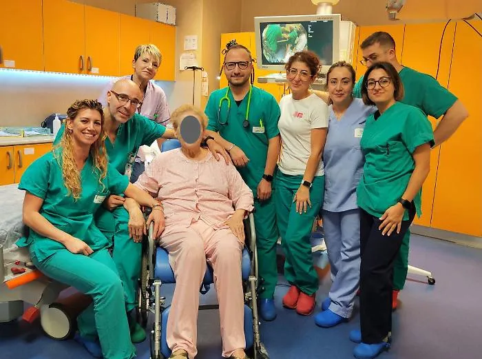 Endoscopia salva una 79enne al Garibaldi-Nesima: calcolo di 4,5 cm rimosso dal duodeno 
