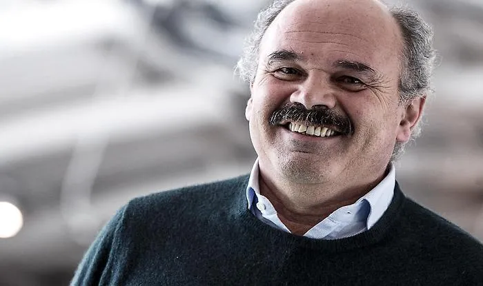Oscar Farinetti presenta il suo romanzo d'esordio &laquo;La regola del silenzio&raquo;.