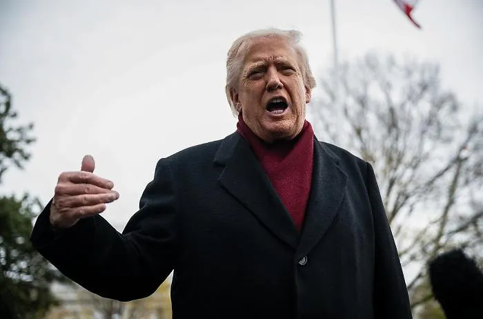 Dal &laquo;prendere o lasciare&raquo; al &laquo;Parliamone&raquo;: la mezza retromarcia di Trump sul Piano Usa e i 28 punti