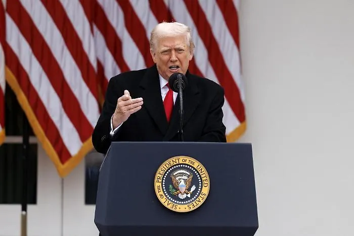 Trump pronto a riconoscere la Crimea e il Donbass alla Russia, si apre lo scontro con l'Ue