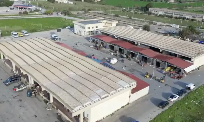 Comiso, la Forestale sequestra 12 tonnellate di ortaggi non tracciati al mercato ortofrutticolo