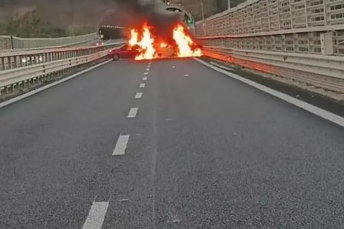 Assalto al portavalori a Reggio Calabria, il bottino &egrave; milionario