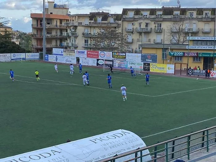 Sancataldese-Ragusa, gara senza gol e senza emozioni