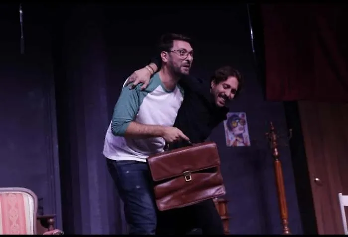 I protagonisti della commedia "La  cena dei cretini"