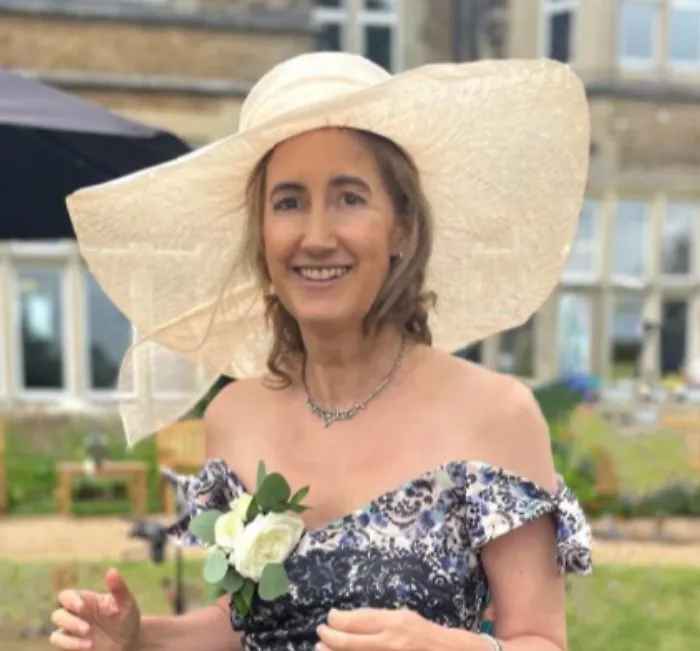 Addio a Sophie Kinsella, autrice di 'I love Shopping': gli ultimi giorni pieni di famiglia, musica e Natale