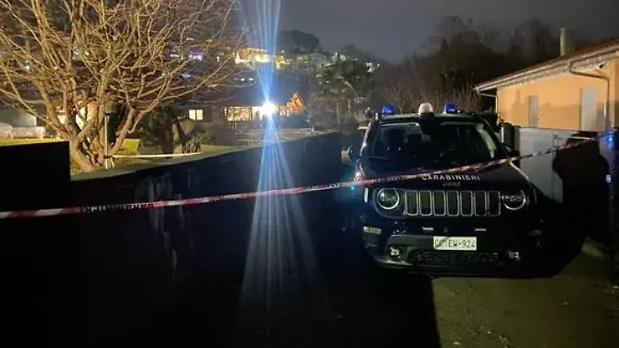 Uggiate con Ronago, dramma familiare: marito e moglie trovati morti in casa. Ipotesi omicidio-suicidio