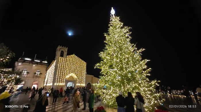 Taormina, l'Epifania porta via i turisti: nessuna destagionalizzazione, la stagione riparte a marzo