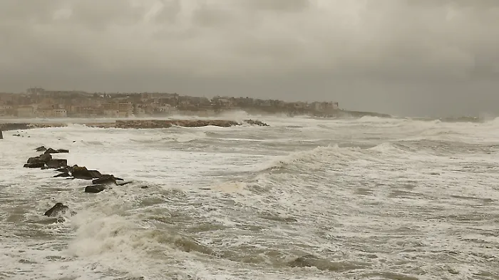 Ciclone Harry,  oltre 70 interventi in 24 ore: emergenza vento tra Siracusa, Augusta e Priolo