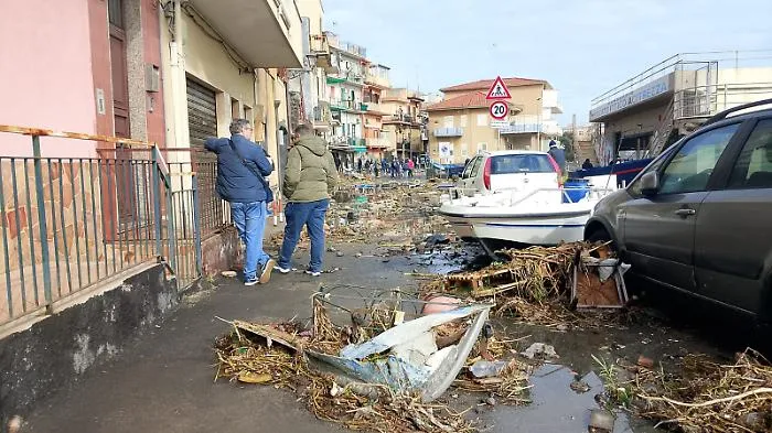 Un conto corrente per raccogliere fondi per la ricostruzione in Sicilia. A lanciarlo &egrave; la Regione, Galvagno: &laquo;Aderiscano tutti gli italiani&raquo;