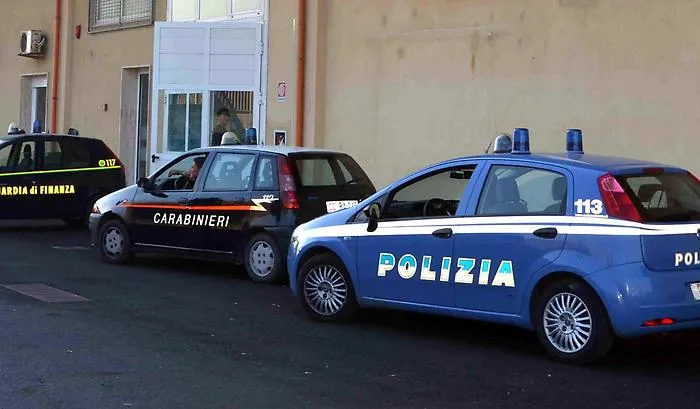 Ritrovate le auto dei tabaccai rapinati. Tutti i retroscena sulla banda