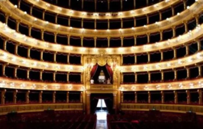 Blackout audio e video al Teatro Massimo davanti a Mattarella: Lagalla chiede i report e nomina una commissione di esperti