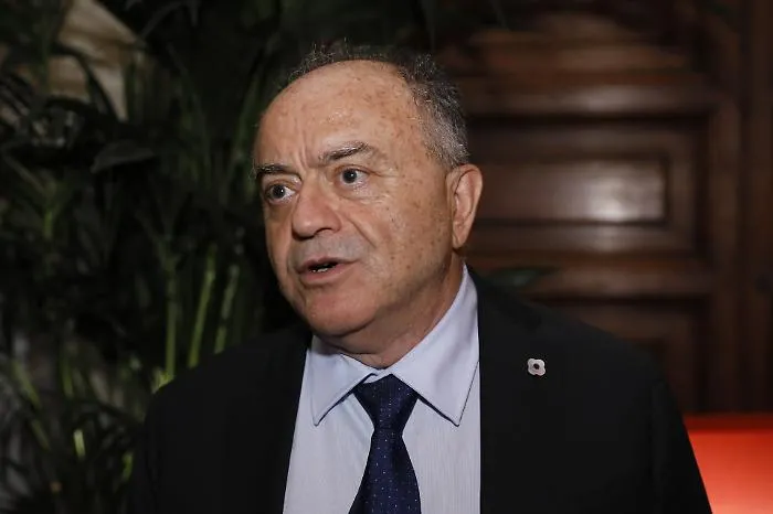 Referendum, Gratteri infuoca il dibattito: &laquo;Voteranno No le persone perbene, S&igrave; imputati e massoni deviati&raquo;. 
