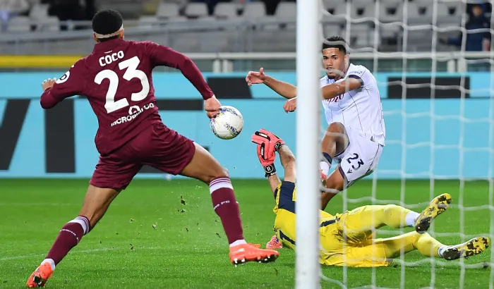 Nel silenzio granata, il Bologna ritrova la voce: 2-1 a Torino e sorpasso d&rsquo;autore