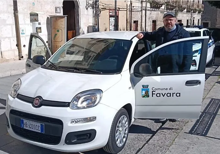 Pi&ugrave; efficienza a Favara: rinnovato il parco auto comunale per garantire i servizi essenziali