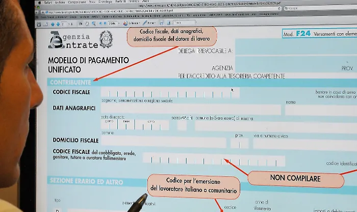 Colf e badanti, addio ai bollettini in buca: dal 2026 si paga solo online (con una sola eccezione)
