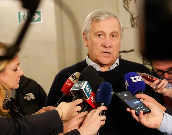 Attacco Israele, Tajani: &laquo;Con l'Iran non sar&agrave; una guerra lampo&raquo;