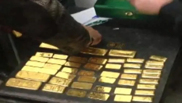 Dopo la truffa i 23 milioni dei lingotti sequestrati andranno alle vittime (e non allo Stato)