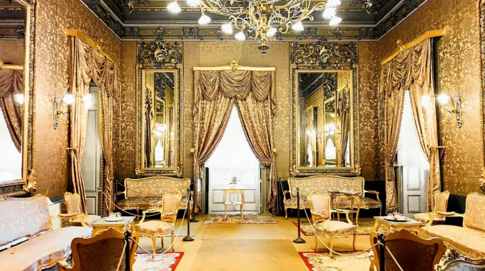 Acireale, dentro Palazzo Fiorini: l'edificio che ricorda ancora i capricci dei &ldquo;picciriddi&rdquo;