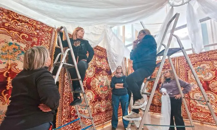 Domenica delle Palme a Campobello di Mazara: l&rsquo;altare di San Giuseppe rivive tra coperte di ciniglia e 150 veli da sposa