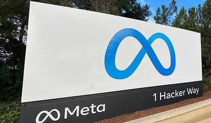 Danni da dipendenza dai social: Meta e Google condannate a versare 3 milioni di dollari 