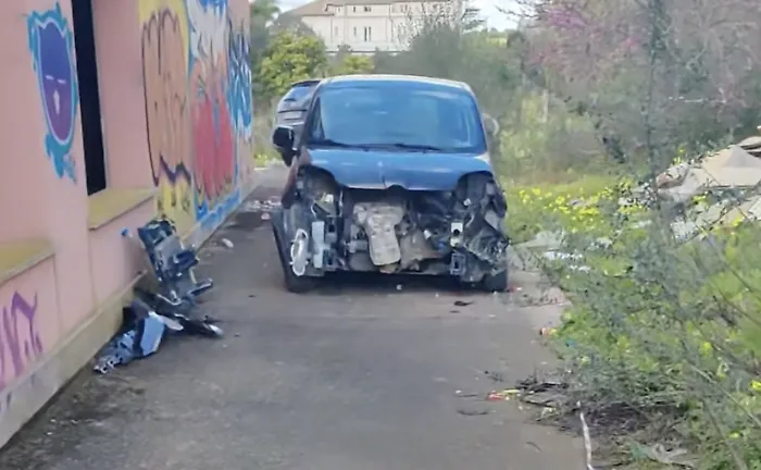 "Abbandono, illegalit&agrave; e silenzi: l'autoporto di Vittoria &egrave; un disastro" 