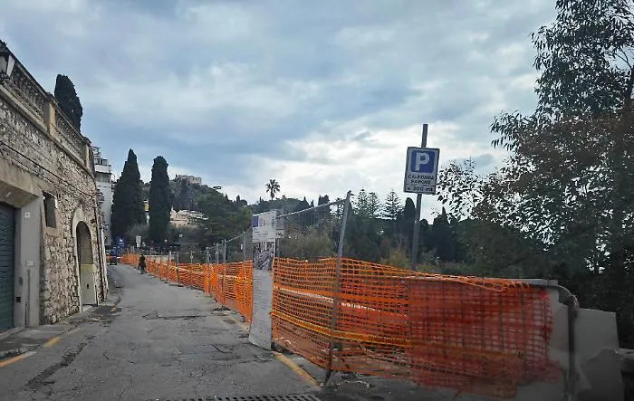 Accelerano i lavori per la passerella panoramica di via Roma: chiusure notturne 7, 8 e 9 aprile