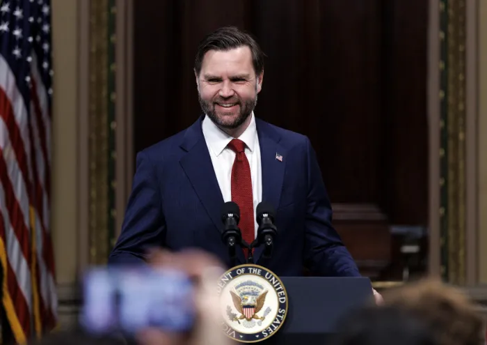 Trump appoints Vance "fraud czar": blitz against blue states to win back the MAGA base