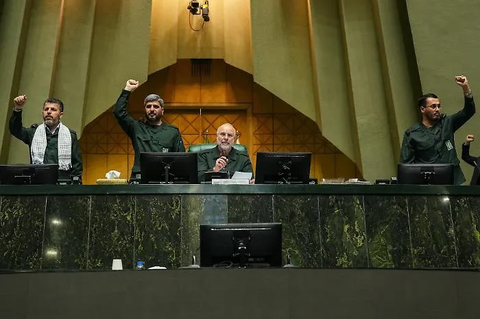 Iran a Trump: la minaccia di Teheran alza la posta, tra Hormuz, Netanyahu e il rischio di un incendio regionale
