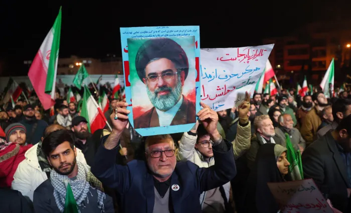 Khamenei accuses the U.S. and Israel and claims control over the Strait of Hormuz.