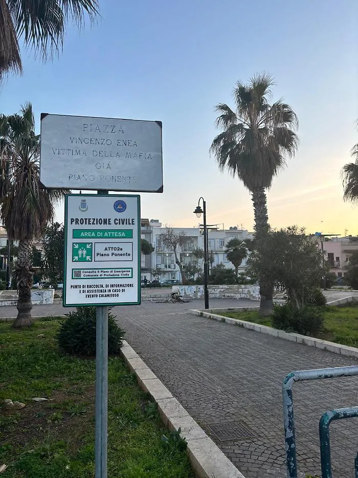 Isola, piazze intitolate alle vittime di mafia ma i nomi restano "fantasma". Il Sindaco: &laquo;Scelta tecnica legata alla sicurezza&raquo;