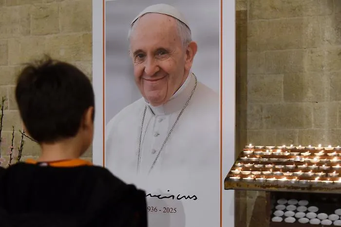 Il ricordo di Papa Francesco nell'anniversario della sua morte: una messa a  Santa Maria Maggiore dove &egrave; sepolto