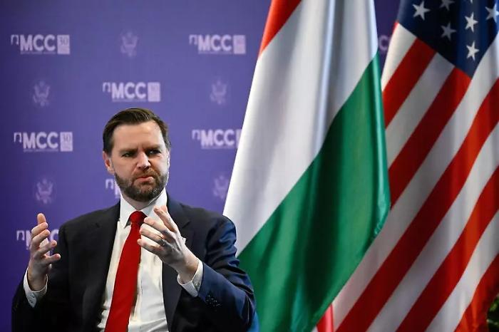 Il richiamo di Vance a Leone XIV: "Dio era con gli americani nella liberazione dall'Olocausto. Il Papa stia attento sulla teologia "