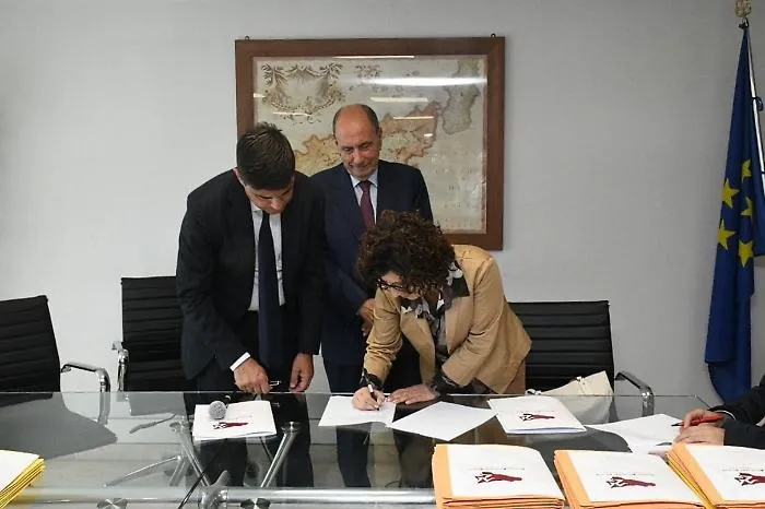 La fine dell'attesa: 275 firme per il posto fisso alla Regione Siciliana
